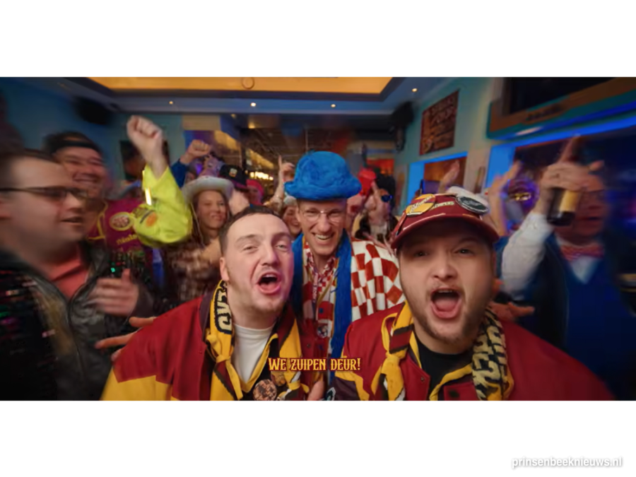 (Foto: Uit video YouTube 'Cash Betaald', CV De Deurzuipers & Ome Thoom!)